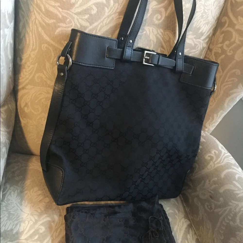 Authentic Gucci Black Leather Tote Laptop bag